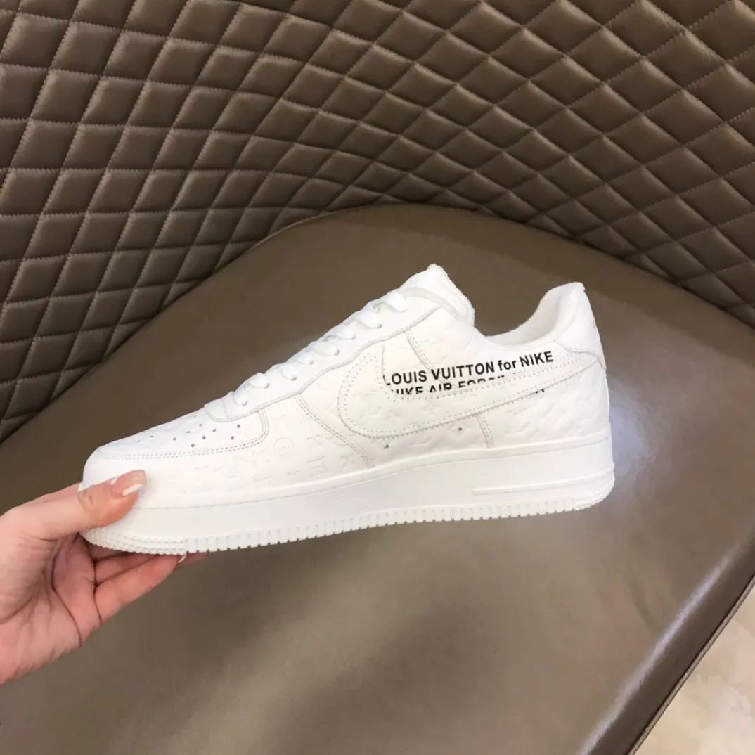 Men's shoes💰p440 "*oui* Vuitto*" x OFF-WHITE x Nike three-party collaboration! Trendy and cool men's casual sports shoes with unrivaled color matching. The design idea basically continues the style of THE TEN. The Swoosh line and tongue label have a very familiar visual effect and are both fashionable and trendy! A must-have for fashionistas! The effect on your feet is absolutely stunning! Size: 38-45